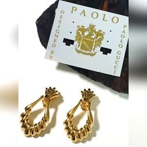 I003 Vintage Paolo Gucci clip-on dangling gold earrings NWT